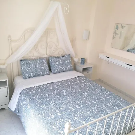 Akrogiali Hotel 2*