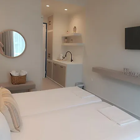 Hotel Akrogiali 2*