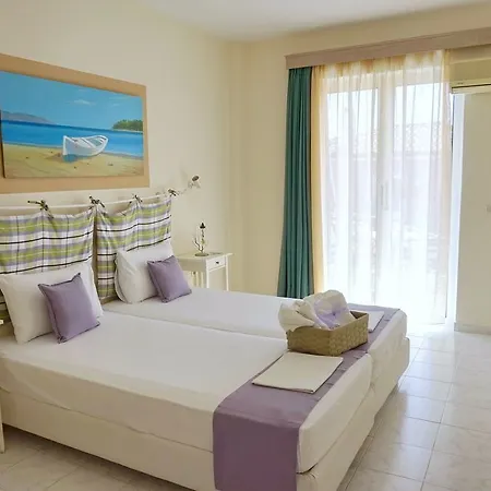 Akrogiali Hotel Skála
